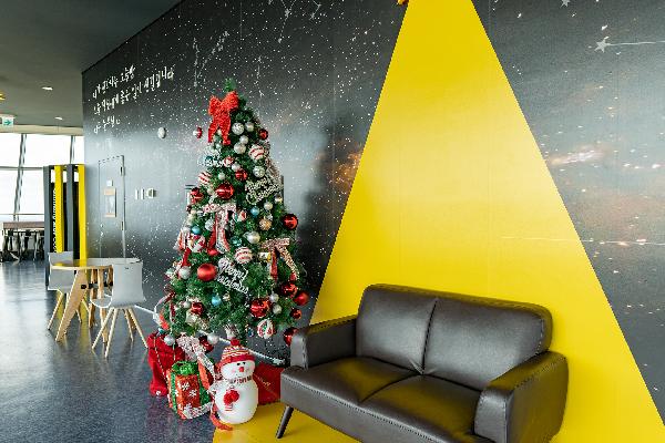 제주항공우주박물관의 연말 섬네일 이미지